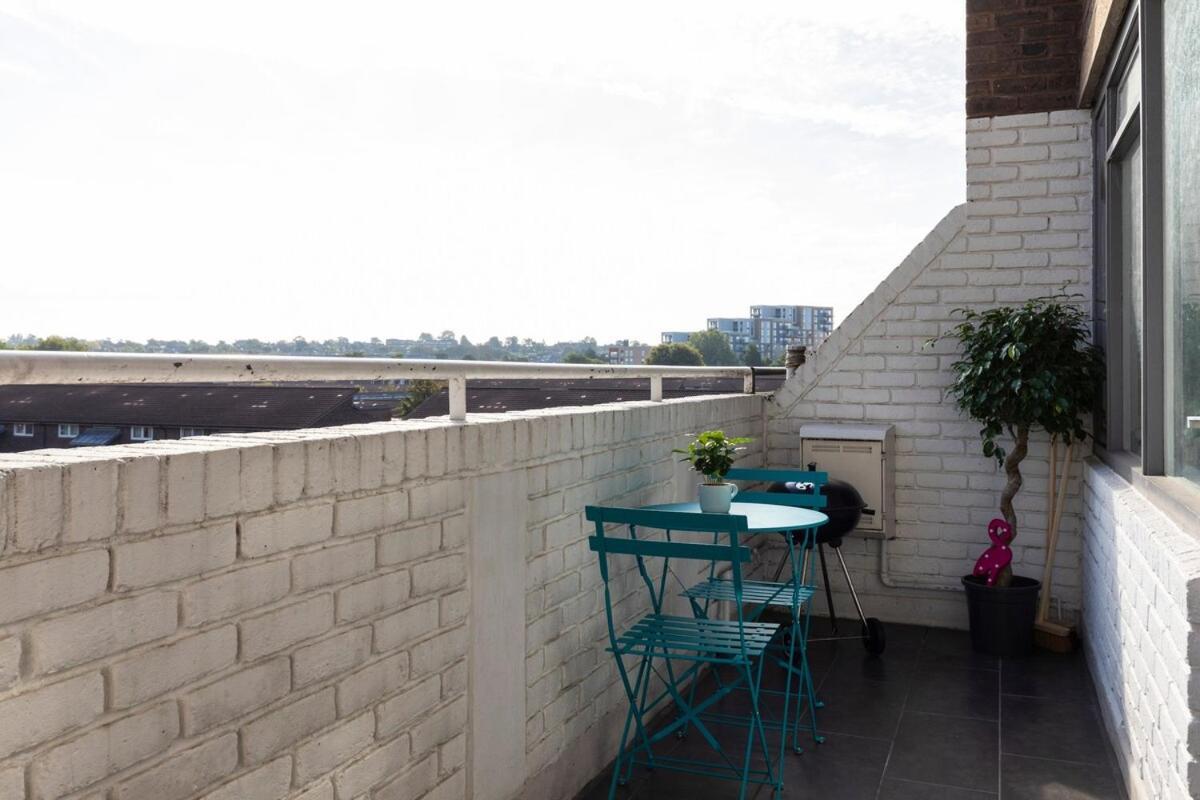 Spacious And Stylish 2 Bed Flat *