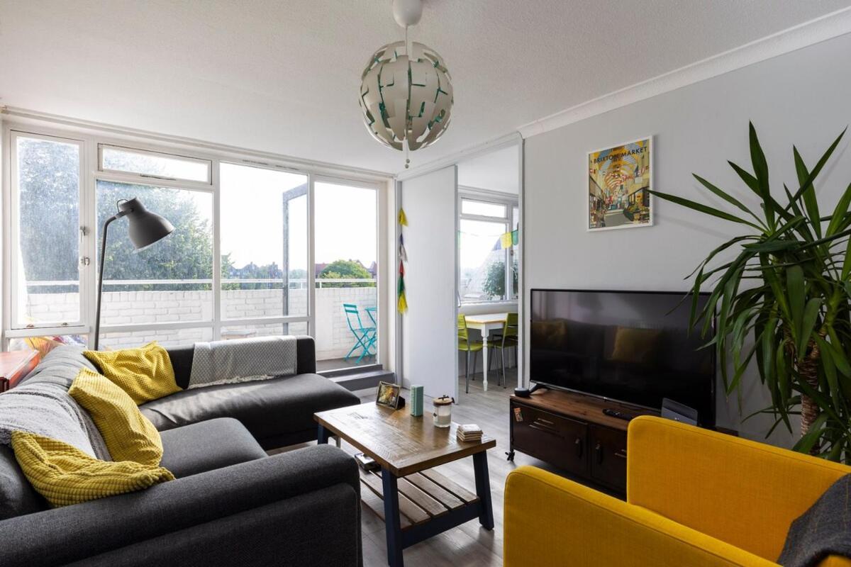 Spacious And Stylish 2 Bed Flat Apartment